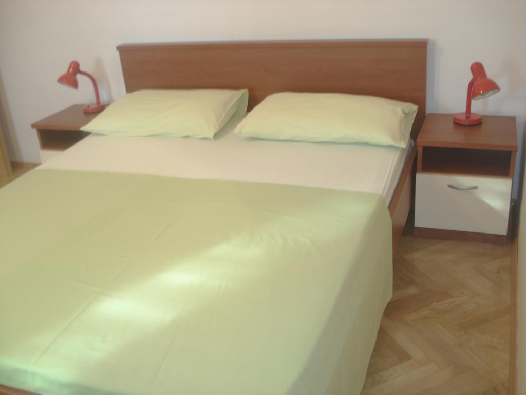 Apartments Smiljana Омиш Экстерьер фото